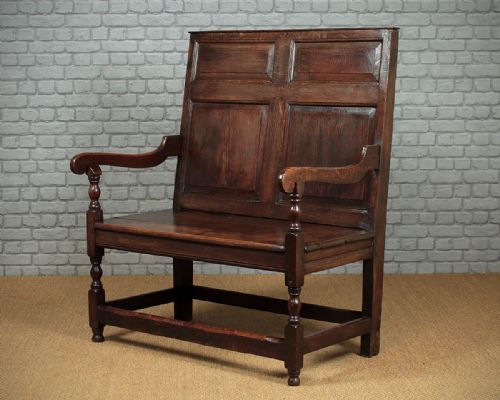 Small Oak Settle C.1880.