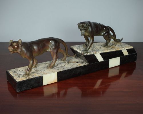 Art Deco Sculpture of Big Cats by Thomas Cartier C.1930.