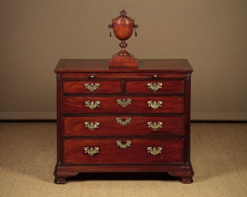 George III Mahogany Bachelor’s Chest of Drawers C.1800.