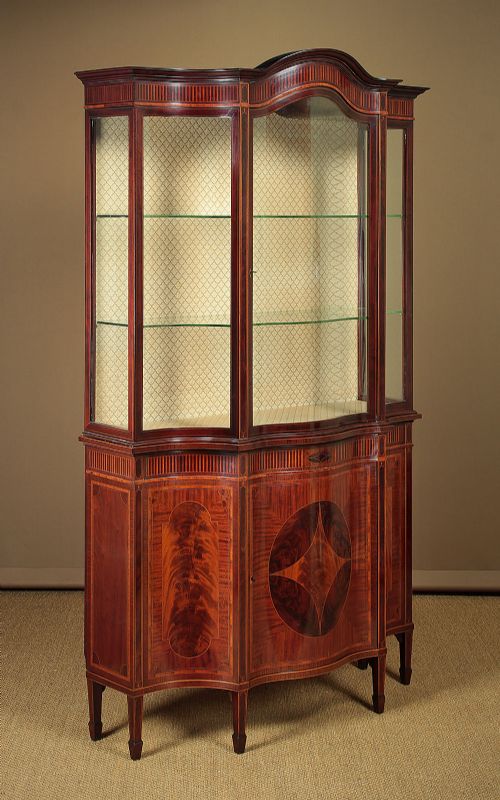 Sheraton Style Mahogany Display Cabinet C.1905.