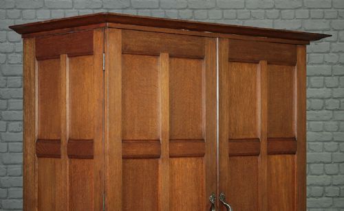 ARTS CRAFTS STYLE OAK CLOTHES PRESS OR WARDROBE WITH DRAWERS C1910 - ADDITIONAL PHOTO 4