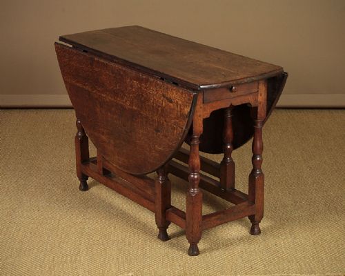 Georgian Oak Gateleg Supper Table C.1780.