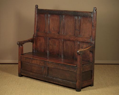 18th.c. Welsh Oak Settle C.1760.