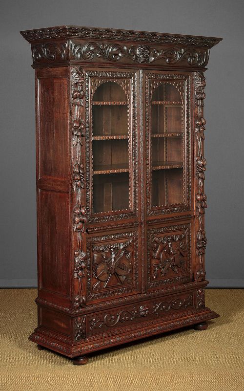 Late 19th.c. Renaissance Revival Carved Oak Bookcase C.1890.