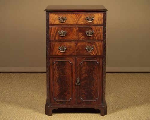 Small Chippendale Style Mahogany Cabinet by Waring & Gillow C.1920.