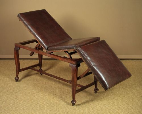Edwardian Era Oak Doctor’s Consultation Couch C.1910.