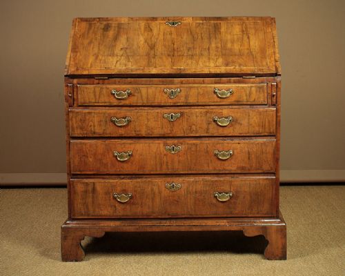 Georgian Walnut Bureau C.1790.