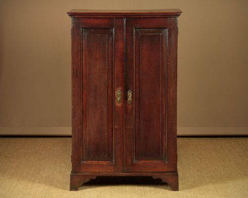 Late 18th.c. Georgian Oak Cupboard C.1790.