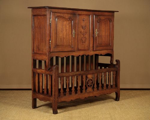 Early 19th.c. Provincial French Oak Kitchen Dresser C.1800.