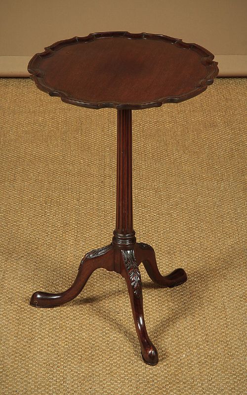 Small Georgian Style Mahogany Tripod Table C.1930.