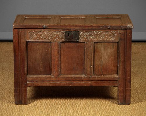 Welsh Oak Coffer Bach C.1740.