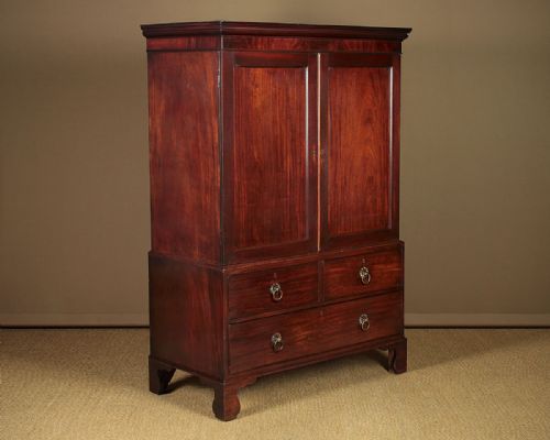 Georgian Mahogany Press Cupboard C.1800.