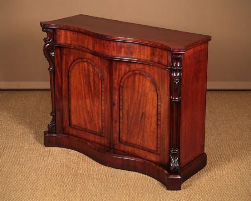 Mid 19th.c. Mahogany Chiffonier Side Cabinet C.1860.