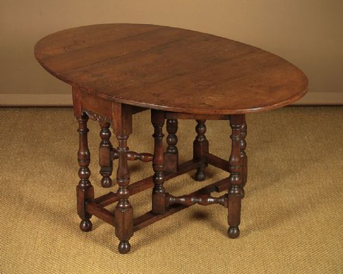 18th.c. Style Oak Gate Leg Supper Table C.1930.