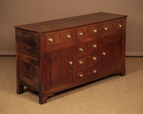 Early 19th.c. Oak Welsh Dresser Base C.1820.