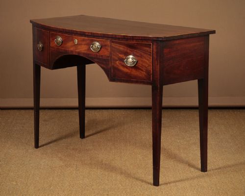 Small Georgian Bow Front Sideboard C.1800.