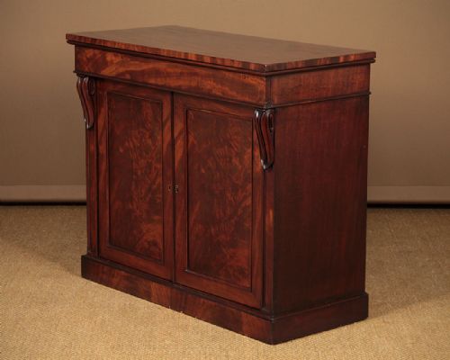 Mid 19th.c. Mahogany Chiffonier Side Cabinet C.1840.