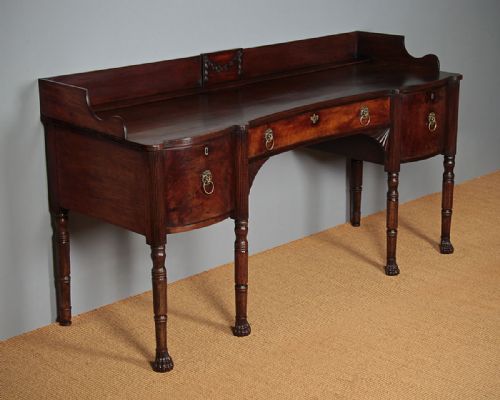 Irish Georgian Mahogany Sideboard C.1800.