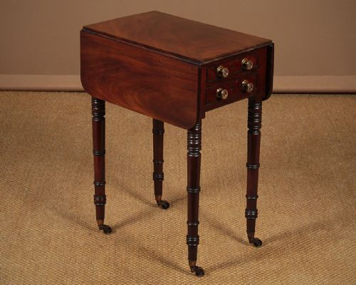 Small Mahogany Pembroke Side Table C.1820.