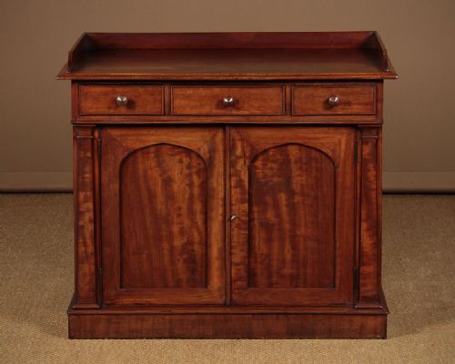 Small Mahogany Side Cabinet C.1840.