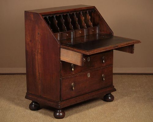 Small William & Mary Style Oak Bureau C.1930.