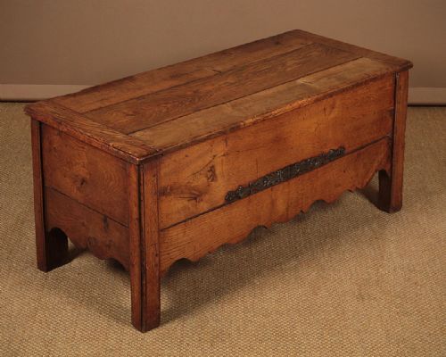 Low Oak Coffer C.1760