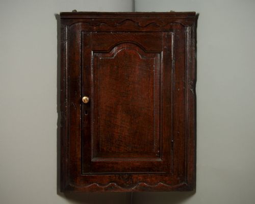 Small Oak Corner Cupboard C.1740