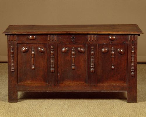 Colonial American Style Oak Coffer C.1790