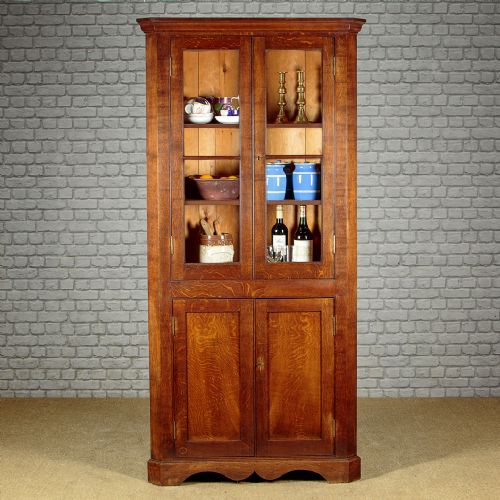 Welsh Oak Corner Cupboard C.1820