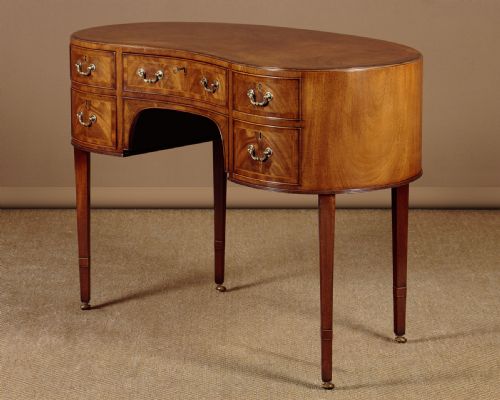 Kidney Shape Writing Table C.1930