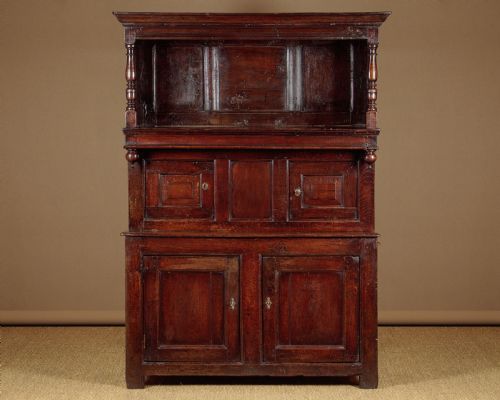 18th.c. Welsh Oak Cwpbwrdd Tridarn C.1760