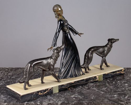 ART DECO FIGURE GROUP OF A LADY HOUNDS C1930 - ADDITIONAL PHOTO 2