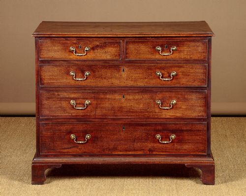 Georgian Small Mahogany Bachelor's Chest of Drawers C.1790