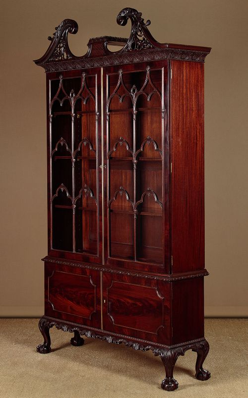 Chippendale Style Mahogany Bookcase Cabinet C.1920