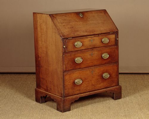 Small Georgian Oak Bureau C.1810