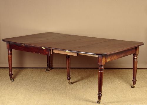 George III Extending Mahogany Dining Table C.1810