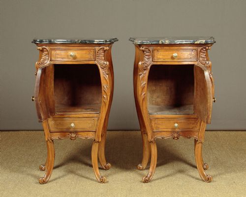 PAIR OF WALNUT BOMBE SIDE CABINETS C1900 - ADDITIONAL PHOTO 2