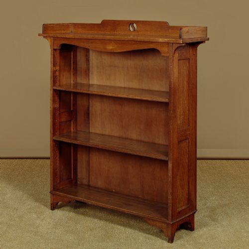 Arts & Crafts Oak Bookshelves C.1910