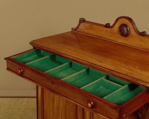 MAHOGANY SIDE CABINET C1860 - ADDITIONAL PHOTO 8