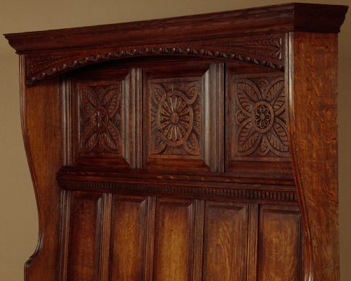 CARVED OAK CANOPY TOP BOX SETTLE C1920 - ADDITIONAL PHOTO 3