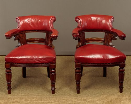 PAIR OF LARGE WALNUT LEATHER ARMCHAIRS C1890 - ADDITIONAL PHOTO 1