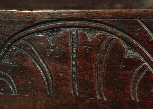 NAIVE CARVED OAK SIX PLANK CHEST C1600 - ADDITIONAL PHOTO 7