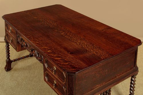 CAROLEAN STYLE OAK DESK C1910 - ADDITIONAL PHOTO 5