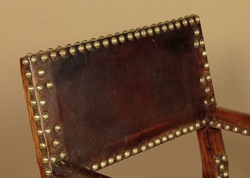 PAIR OF 17THC STYLE LEATHER ARMCHAIRS C1920 - ADDITIONAL PHOTO 3