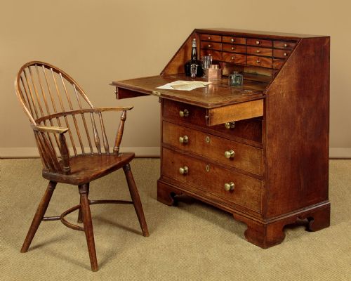SMALL GEORGIAN OAK BUREAU C1800 - ADDITIONAL PHOTO 1