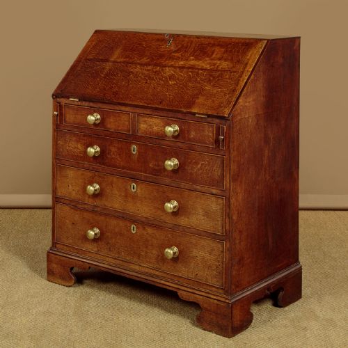 SMALL GEORGIAN OAK BUREAU C1800 - ADDITIONAL PHOTO 3