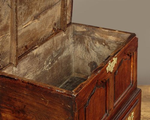 WELSH OAK COFFER BACH C1770 - ADDITIONAL PHOTO 6
