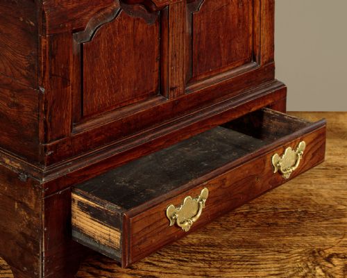 WELSH OAK COFFER BACH C1770 - ADDITIONAL PHOTO 10