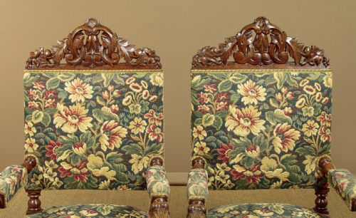PAIR OF LARGE OAK TAPESTRY ARMCHAIRS C1900 - ADDITIONAL PHOTO 4