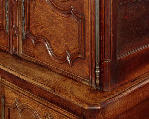 TALL 18THC FRENCH OAK HOUSEKEEPER'S CUPBOARD C1770 - ADDITIONAL PHOTO 7